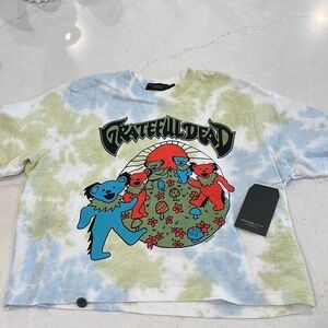 brand new women’s tee